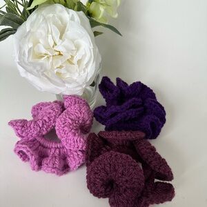 Crochet Scrunchies Handmade. Purple tones.